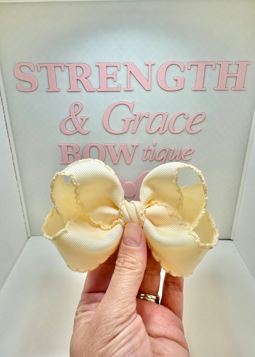 Strength Bow 4 inch Moonstitch